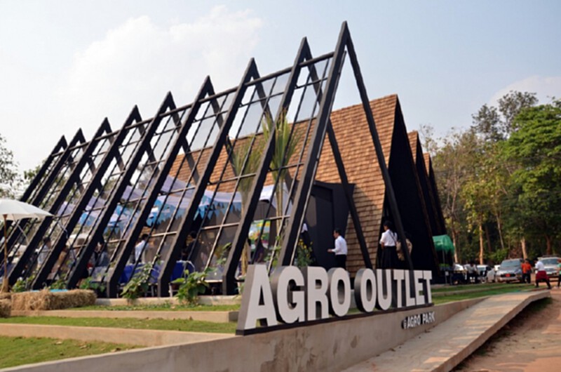 มข.หนุน Green and Smart Campus เปิด Agro Outlet มข.หนุน Green and Smart Campus เปิด Agro Outlet