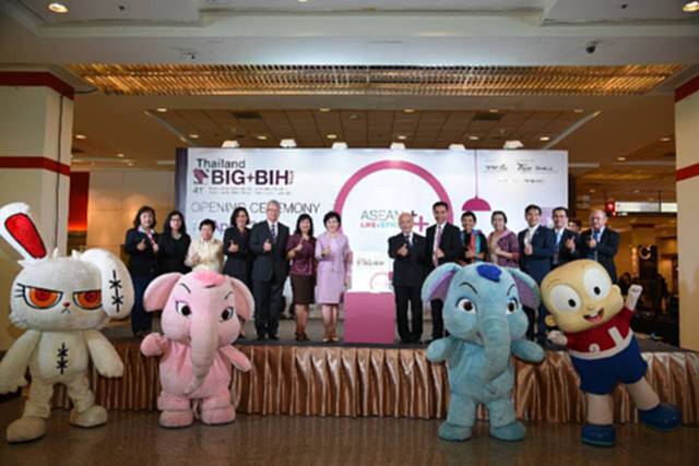 418 บริษัทร่วมโชว์สินค้าดีไซน์สุดปัง“BIG+BIH April 2016” 418 บริษัทร่วมโชว์สินค้าดีไซน์สุดปัง“BIG+BIH April 2016”