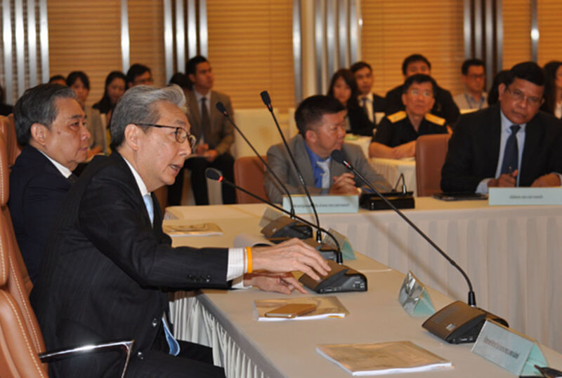 “ดร.สมคิด” ประชุมดูอิ้ง บิสสิเนส “ดร.สมคิด” ประชุมดูอิ้ง บิสสิเนส