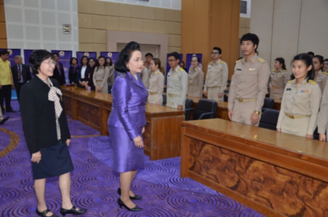 ปลัดแรงงานแนะข้าราชการใหม่‘ครองงาน-ครองคน-ครองตน’ ปลัดแรงงานแนะข้าราชการใหม่‘ครองงาน-ครองคน-ครองตน’