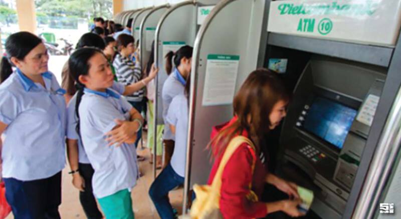 เงินพลาสติกสะพัดในเวียดนาม เงินพลาสติกสะพัดในเวียดนาม