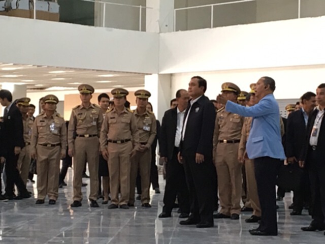 บิ๊กตู่ตรวจเยี่ยมศูนย์ซ่อมอากาศยานอู่ตะเภา บิ๊กตู่ตรวจเยี่ยมศูนย์ซ่อมอากาศยานอู่ตะเภา