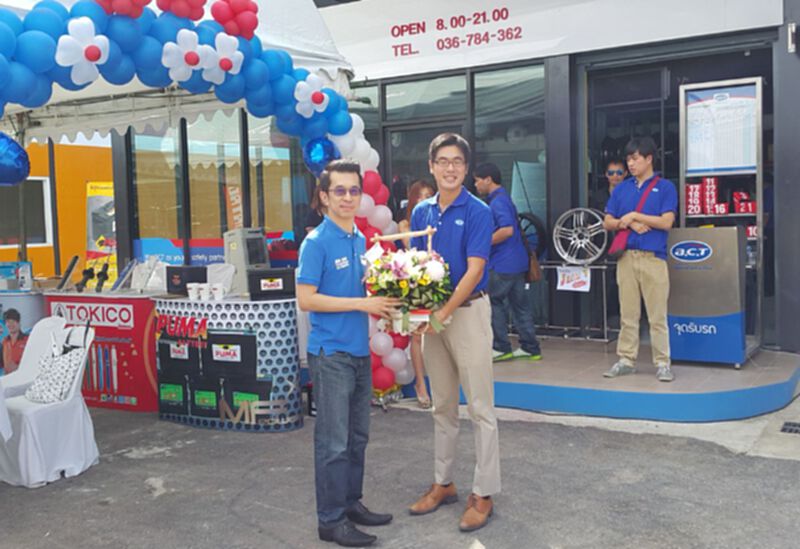 “แอค” เปิดศูนย์บริการใหม่ สาขาบิ๊กซี ลพบุรี “แอค” เปิดศูนย์บริการใหม่ สาขาบิ๊กซี ลพบุรี
