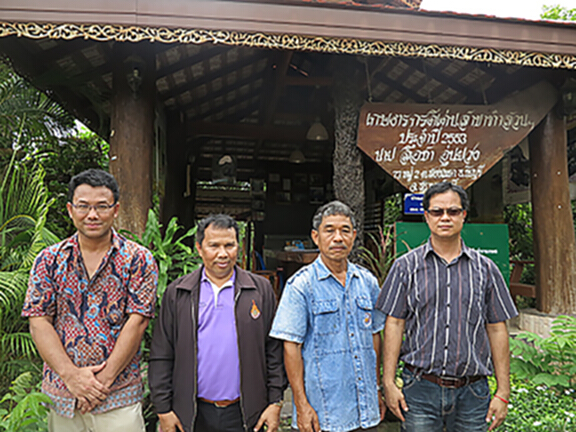 มทร.ธัญบุรี เจ๋งผลิตรถตัดและเก็บทะลายปาล์มน้ำมัน มทร.ธัญบุรี เจ๋งผลิตรถตัดและเก็บทะลายปาล์มน้ำมัน