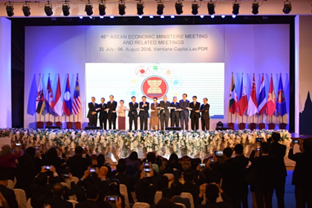 รัฐมนตรีเศรษฐกิจ 16 ชาติ หวังเร่งสรุปผลความตกลง RCEP โดยเร็ว รัฐมนตรีเศรษฐกิจ 16 ชาติ หวังเร่งสรุปผลความตกลง RCEP โดยเร็ว
