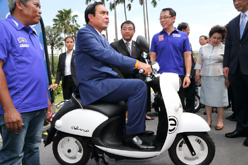 ยามาฮ่าโชว์ยนตกรรมยานยนต์ไฟฟ้า Yamaha E-Vino ยามาฮ่าโชว์ยนตกรรมยานยนต์ไฟฟ้า Yamaha E-Vino