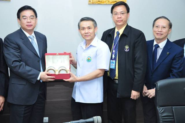 จีนจีบไทยร่วมลงทุนด้านสุขภาพรักษามีบุตรยากฯที่มณฑลไห่หนาน จีนจีบไทยร่วมลงทุนด้านสุขภาพรักษามีบุตรยากฯที่มณฑลไห่หนาน