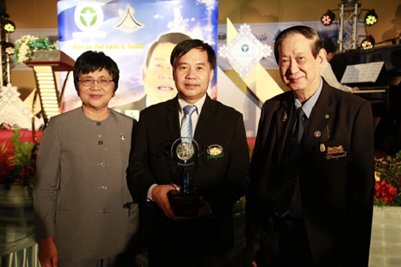 มข.จับมืออภัยภูเบศรวิจัยยาตำรับแก้ประจำเดือนจะหมด มข.จับมืออภัยภูเบศรวิจัยยาตำรับแก้ประจำเดือนจะหมด