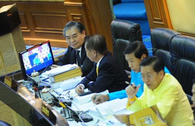 รมว.คลังชี้แจงงบประมาณปี 60 รมว.คลังชี้แจงงบประมาณปี 60