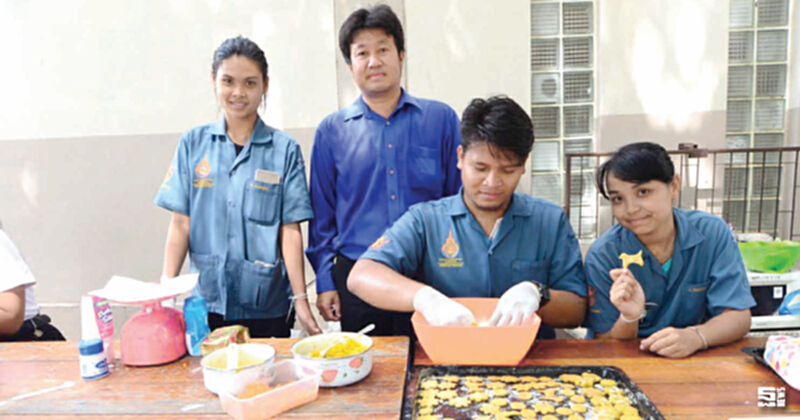 สูตรเด็ด ‘คุกกี้’ สำหรับสุนัข-แมว ฝีมืออาจารย์-นักศึกษา มทร.ธัญบุรี กินได้ทั้งสัตว์-คน สูตรเด็ด ‘คุกกี้’ สำหรับสุนัข-แมว ฝีมืออาจารย์-นักศึกษา มทร.ธัญบุรี กินได้ทั้งสัตว์-คน