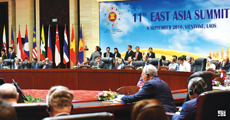 EAS ห่วงปัญหาความมั่นคง ผู้นำ 18 ชาติถกประเด็นนิวเคลียร์ ก่อการร้าย และทะเลจีนใต้ EAS ห่วงปัญหาความมั่นคง ผู้นำ 18 ชาติถกประเด็นนิวเคลียร์ ก่อการร้าย และทะเลจีนใต้