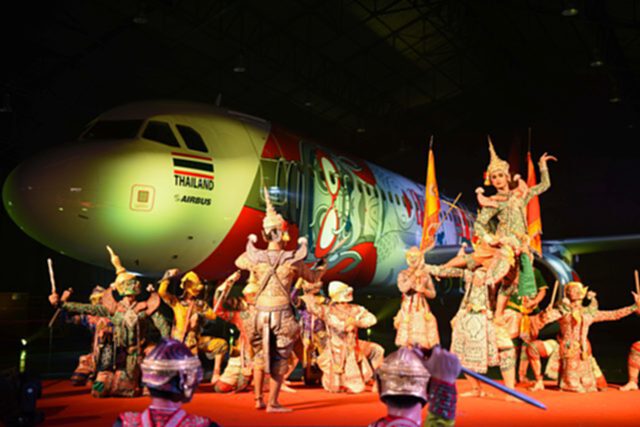 ททท.และสายการบินไทยแอร์เอเชีย เปิดตัวเครื่องบินลาย “ยักษ์คิ้ว” ททท.และสายการบินไทยแอร์เอเชีย เปิดตัวเครื่องบินลาย “ยักษ์คิ้ว”