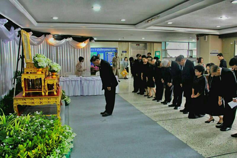 กทม.จัดสถานที่ให้ประชาชนลงนามถวายอาลัย กทม.จัดสถานที่ให้ประชาชนลงนามถวายอาลัย