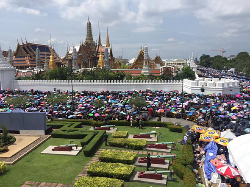 ภาพบรรยากาศบริเวณรอบพระบรมมหาราชวัง ภาพบรรยากาศบริเวณรอบพระบรมมหาราชวัง