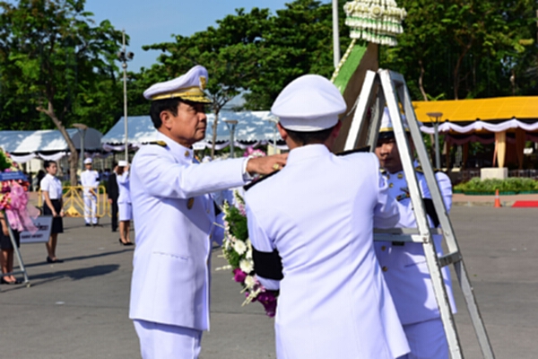 นายกฯนำครม.วางพวงมาลาและถวายความเคารพพระบรมราชานุสรณ์พระบาทสมเด็จพระจุลจอมเกล้าเจ้าอยู่หัว นายกฯนำครม.วางพวงมาลาและถวายความเคารพพระบรมราชานุสรณ์พระบาทสมเด็จพระจุลจอมเกล้าเจ้าอยู่หัว
