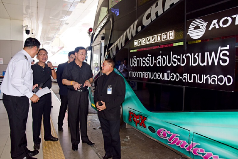 รมว.คมนาคมตรวจความพร้อมการเดินทางจากดอนเมืองร่วมถวายสักการะพระบรมศพ รมว.คมนาคมตรวจความพร้อมการเดินทางจากดอนเมืองร่วมถวายสักการะพระบรมศพ