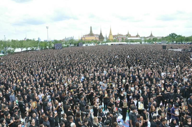 สธ.สรุปผลการดูแลประชาชนร่วมร้องเพลงสรรเสริญพระบารมีกว่า 3.4หมื่นคน สธ.สรุปผลการดูแลประชาชนร่วมร้องเพลงสรรเสริญพระบารมีกว่า 3.4หมื่นคน