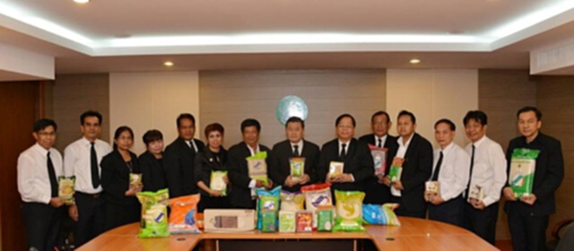ดึงขบวนการสหกรณ์ช่วยกันกระจายข้าวสารของสหกรณ์ในสต๊อค ดึงขบวนการสหกรณ์ช่วยกันกระจายข้าวสารของสหกรณ์ในสต๊อค