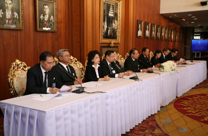 สปท.เเถลงผลงาน 1 ปี 12 ด้าน โชว์การปฏิรูป 108 เรื่อง สปท.เเถลงผลงาน 1 ปี 12 ด้าน โชว์การปฏิรูป 108 เรื่อง