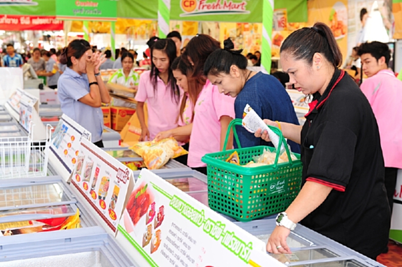 ซีพีเอฟจัดคาราวานอาหารปลอดภัยราคาประหยัดถึงมือชาวโคราช ซีพีเอฟจัดคาราวานอาหารปลอดภัยราคาประหยัดถึงมือชาวโคราช