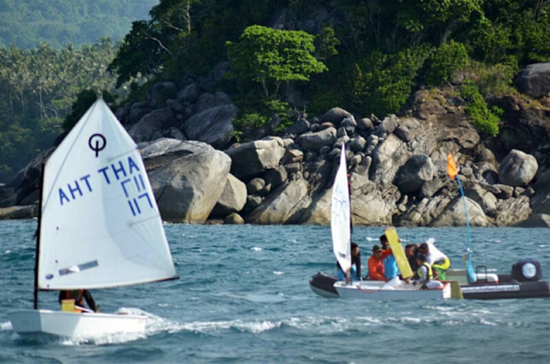 ขบวนเรือใบไทย-เทศร่วมสวนสนามเทิดพระเกียรติ"ในหลวง"รัชกาลที่10 ขบวนเรือใบไทย-เทศร่วมสวนสนามเทิดพระเกียรติ"ในหลวง"รัชกาลที่10