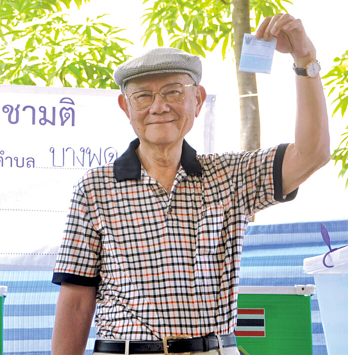 การเมืองเด่นปี 2559 รธน.ฉลุย-คุกรมต.-บึ้ม7จังหวัดใต้ การเมืองเด่นปี 2559 รธน.ฉลุย-คุกรมต.-บึ้ม7จังหวัดใต้