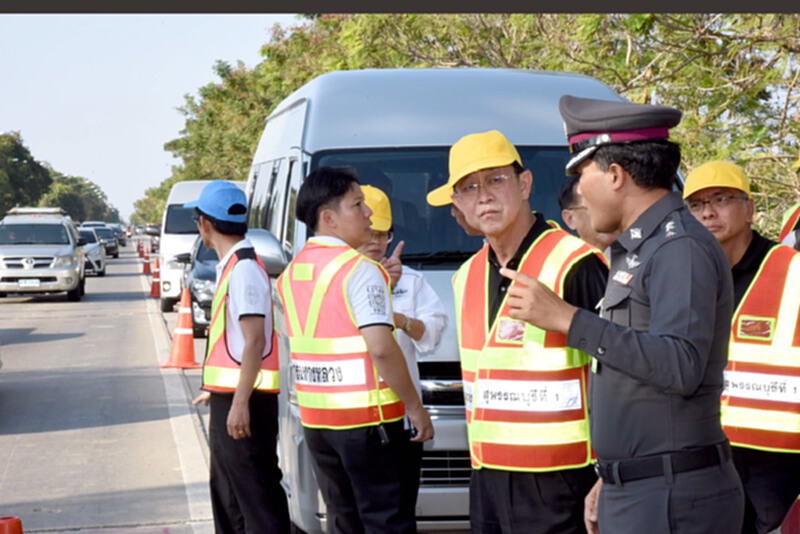 คมนาคมเตรียมเสนอใช้ ม 44 เพิ่มบทลงโทษรถตู้โดยสาร คมนาคมเตรียมเสนอใช้ ม 44 เพิ่มบทลงโทษรถตู้โดยสาร