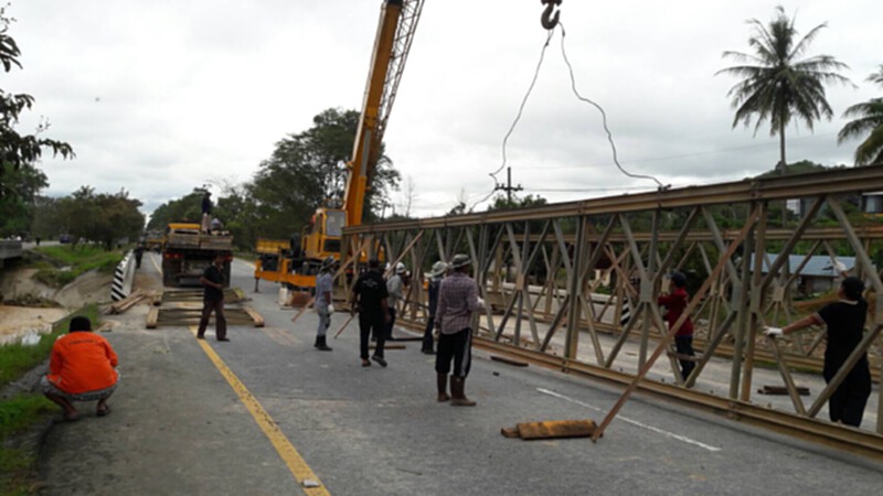 กรมทางหลวงทอดสะพานเบลี่ย์ในทางหลวงหมายเลข 41 แล้ว 2 จุด กรมทางหลวงทอดสะพานเบลี่ย์ในทางหลวงหมายเลข 41 แล้ว 2 จุด
