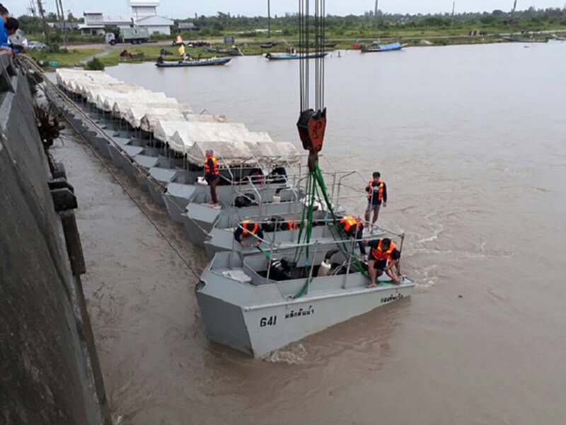 ทร.ติดตั้งเรือผลักดันน้ำจำนวน 30 เครื่องเร่งระบายน้ำท่วมขังในพื้นที่อำเภอชะอวด ทร.ติดตั้งเรือผลักดันน้ำจำนวน 30 เครื่องเร่งระบายน้ำท่วมขังในพื้นที่อำเภอชะอวด
