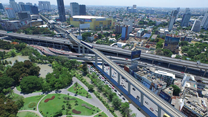 รถไฟฟ้าสายสีเขียวปิดแยกลาดพร้าว ก่อสร้างทางยกระดับข้ามโทลล์เวย์ รถไฟฟ้าสายสีเขียวปิดแยกลาดพร้าว ก่อสร้างทางยกระดับข้ามโทลล์เวย์