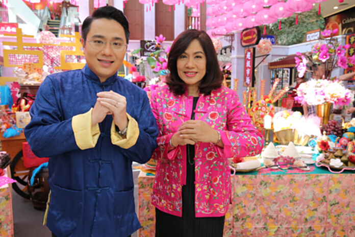 ตรุษจีนท็อปส์ ช้อป เฮงเฮง 'อ.ช้าง' เผยสีสันของไหว้ตามดวงวันเกิด ตรุษจีนท็อปส์ ช้อป เฮงเฮง 'อ.ช้าง' เผยสีสันของไหว้ตามดวงวันเกิด