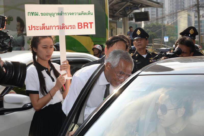 กทม.ลงพื้นที่สำรวจความเห็นผลกระทบการเดินรถบีอาร์ที