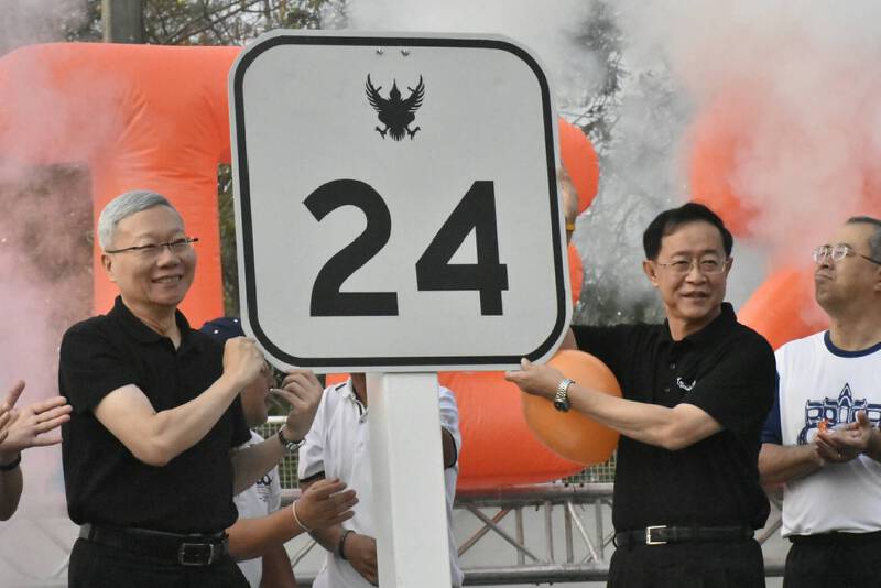 กรมทางหลวงเปิด ทล.24 (อ.นางรอง- อ.ปราสาท) เชื่อมอีสานใต้ - ตะวันออก-อาเซียน กรมทางหลวงเปิด ทล.24 (อ.นางรอง- อ.ปราสาท) เชื่อมอีสานใต้ - ตะวันออก-อาเซียน