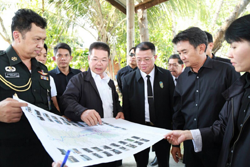 กรมโยธาแก้ไขปัญหาผักตบชวาสะพานทรงคนอง กรมโยธาแก้ไขปัญหาผักตบชวาสะพานทรงคนอง