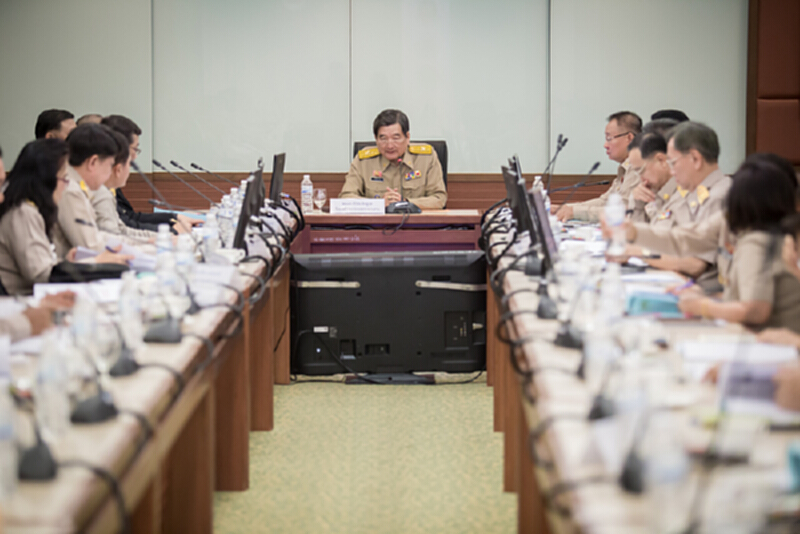 ‘บิ๊กบี้’ เร่งส่งเสริมให้แรงงานไทยมีทักษะฝีมือ ลดแรงงานผิดกฏหมายในตปท. ‘บิ๊กบี้’ เร่งส่งเสริมให้แรงงานไทยมีทักษะฝีมือ ลดแรงงานผิดกฏหมายในตปท.