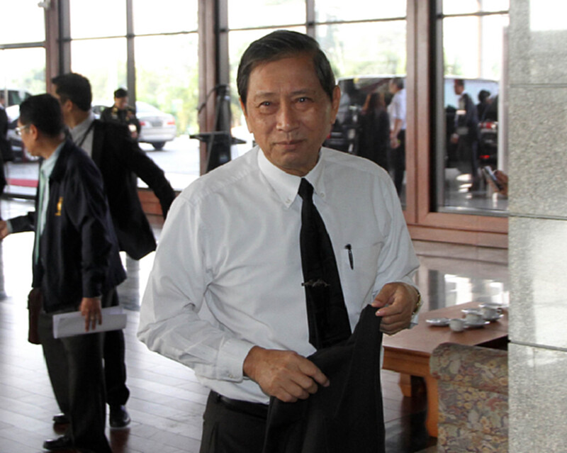 ศาลอาญาคดีทุจริตฯพิพากษาจำคุก 1 ปี “ปลอดประสพ” ศาลอาญาคดีทุจริตฯพิพากษาจำคุก 1 ปี “ปลอดประสพ”