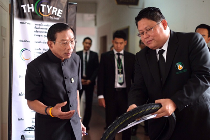 กยท.เปิดตัวล้อยางแบรนด์ "ไทย-ไทเอ่อร์" บุกตลาดโลก กยท.เปิดตัวล้อยางแบรนด์ "ไทย-ไทเอ่อร์" บุกตลาดโลก