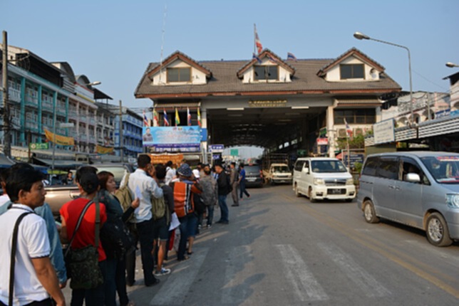 เมียนมาแห่กลับบ้านเที่ยวสงกรานต์ เมียนมาแห่กลับบ้านเที่ยวสงกรานต์