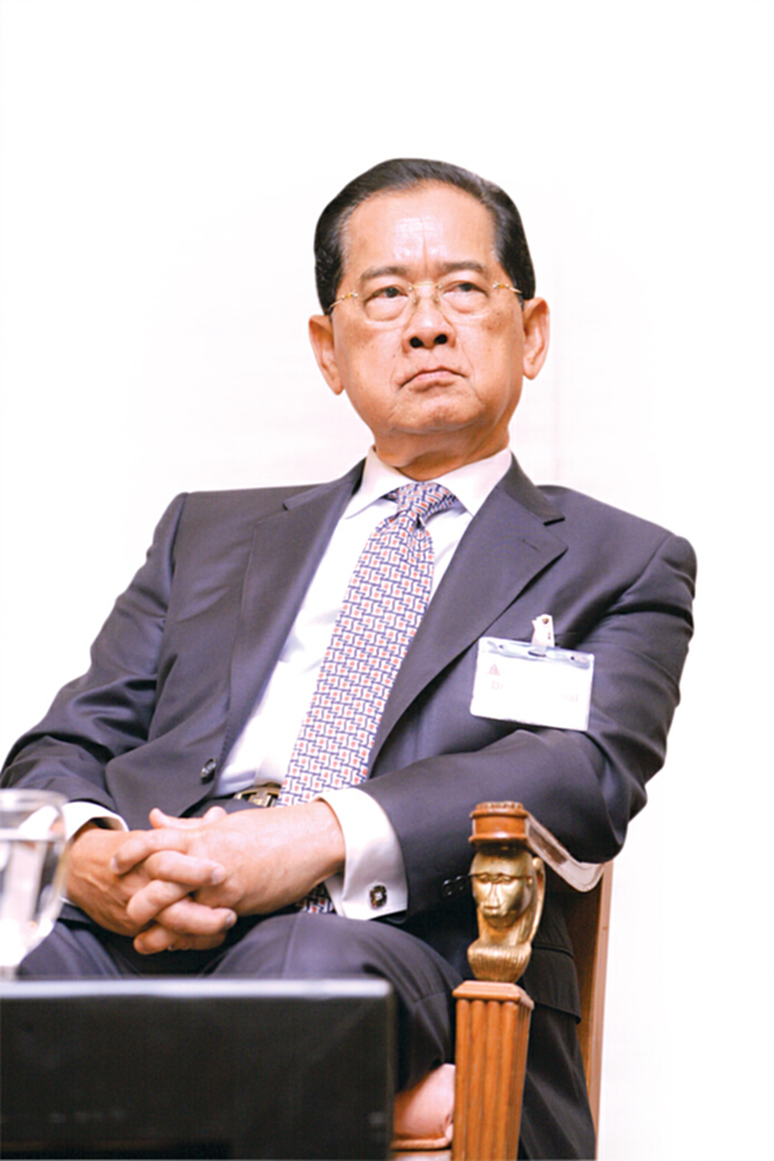 อนาคตเศรษฐกิจไทยใต้ร่มเงารัฐธรรมนูญใหม่ อนาคตเศรษฐกิจไทยใต้ร่มเงารัฐธรรมนูญใหม่