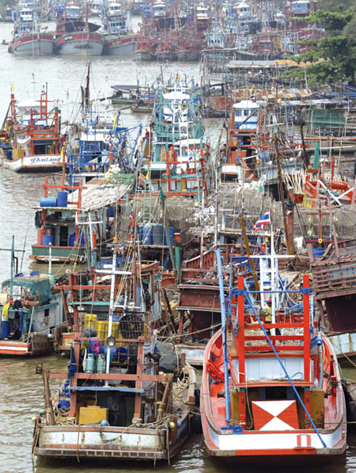 อุตฯประมงไทยยังป่วนหนัก สั่งเรือ1.2หมื่นลำวัดขนาดใหม่-สหรัฐฯจ่อแบน12รายการ อุตฯประมงไทยยังป่วนหนัก สั่งเรือ1.2หมื่นลำวัดขนาดใหม่-สหรัฐฯจ่อแบน12รายการ