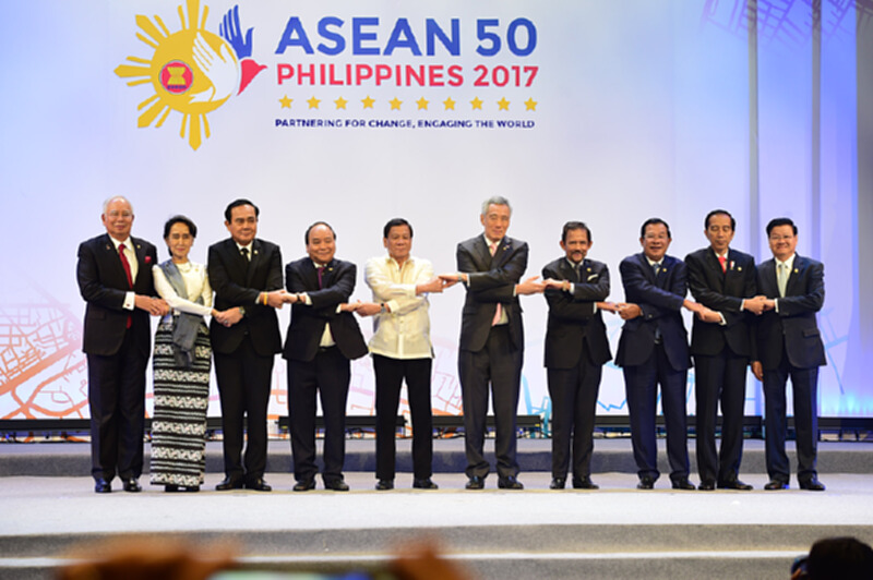 นายกฯร่วมประชุมสุดยอดอาเซียน ครั้งที่ 30 นายกฯร่วมประชุมสุดยอดอาเซียน ครั้งที่ 30