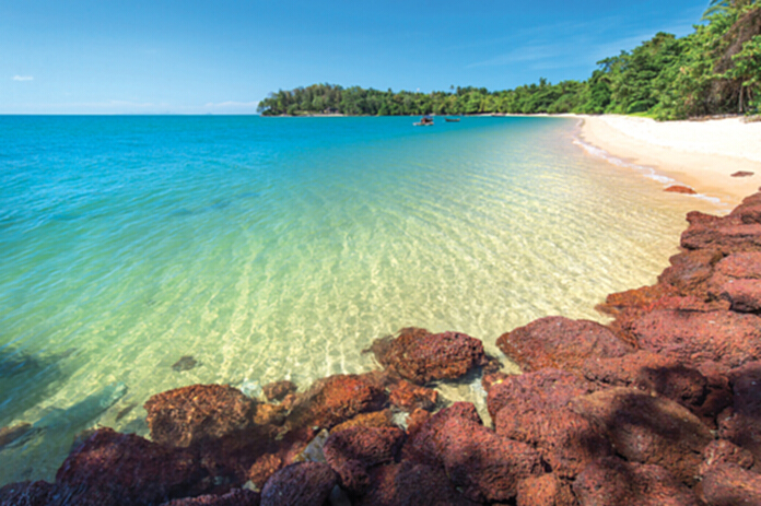 เดอะเชลซี กระบี่ ชายหาดเม็ดสุดท้ายแห่งสุสานหอย เดอะเชลซี กระบี่ ชายหาดเม็ดสุดท้ายแห่งสุสานหอย
