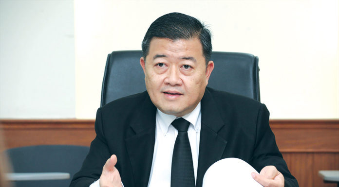 "วิณะโรจน์" เตรียมเช็คบิลรถแท็กซี่อายุเกิน 9 ปี  ส่งให้กรมขนส่งเพิกถอนทะเบียน