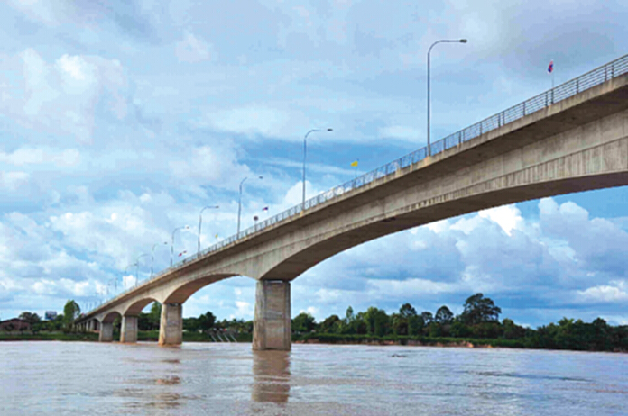 23ปีสะพานไทย-ลาว เชื่อมการค้า-เศรษฐกิจเออีซี 23ปีสะพานไทย-ลาว เชื่อมการค้า-เศรษฐกิจเออีซี