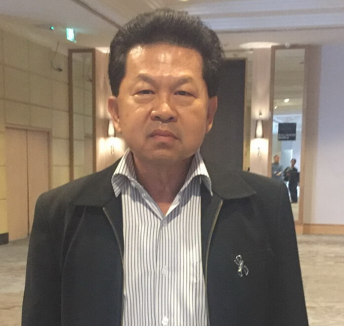 'ทวิช'แจงไม่ร่วมประชุมกรรมการ IFEC วันนี้เหตุไม่ไว้ใจ'หมอวิชัย' 'ทวิช'แจงไม่ร่วมประชุมกรรมการ IFEC วันนี้เหตุไม่ไว้ใจ'หมอวิชัย'