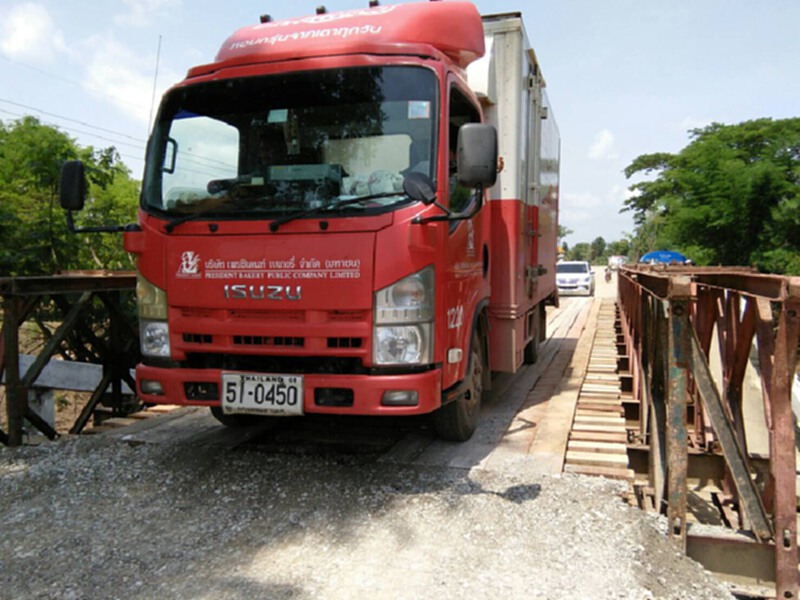 กรมทางหลวงทอดสะพานเบลี่ย์บริเวณสะพานห้วยน้ำคาน กรมทางหลวงทอดสะพานเบลี่ย์บริเวณสะพานห้วยน้ำคาน
