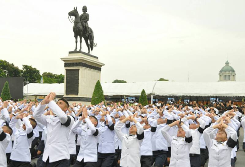 รวมพลังไทยสวดมนต์ทั่วไทย รวมพลังไทยสวดมนต์ทั่วไทย