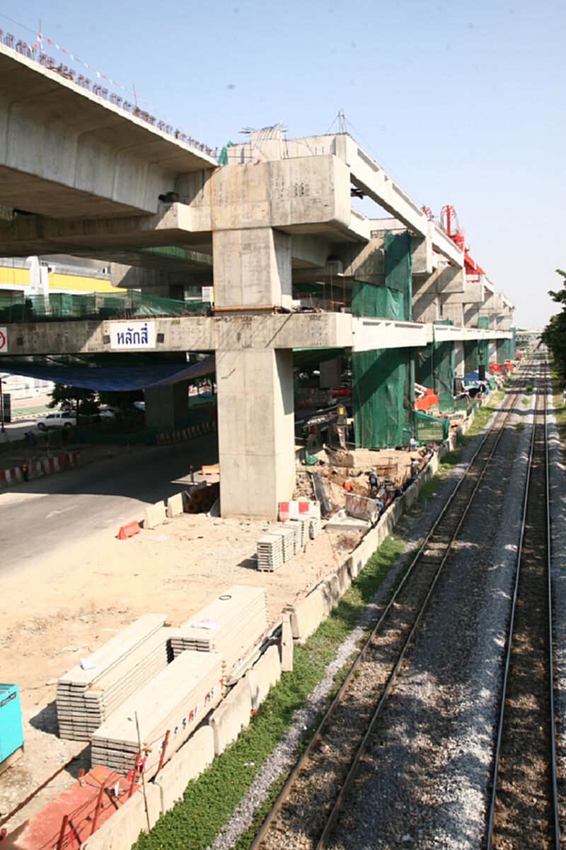 กสร.กำหนดแผนป้องกันอุบัติเหตุจากการก่อสร้างรถไฟฟ้า กสร.กำหนดแผนป้องกันอุบัติเหตุจากการก่อสร้างรถไฟฟ้า