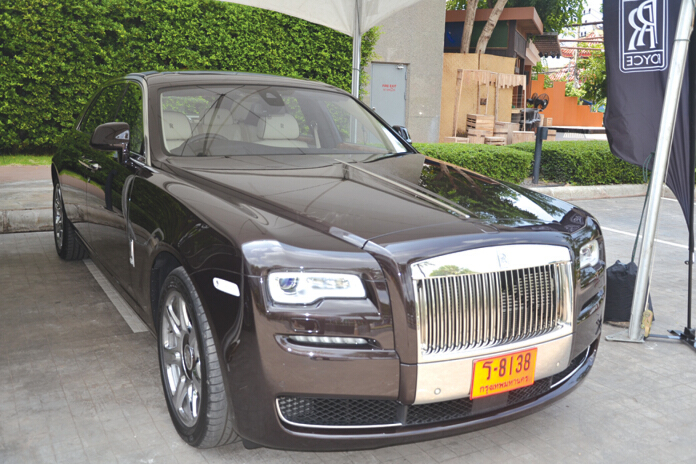 รถหรูแห่โรดโชว์เมืองอุดรฯ โรลส์-รอยซ์จัดเทสต์ไดรฟ์เอาใจเศรษฐีอีสาน-สปป.ลาว รถหรูแห่โรดโชว์เมืองอุดรฯ โรลส์-รอยซ์จัดเทสต์ไดรฟ์เอาใจเศรษฐีอีสาน-สปป.ลาว