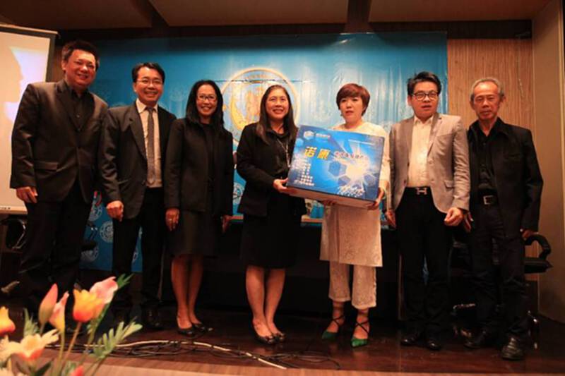 บริษัทจีนขนพนักงานเที่ยวพัทยา บริษัทจีนขนพนักงานเที่ยวพัทยา